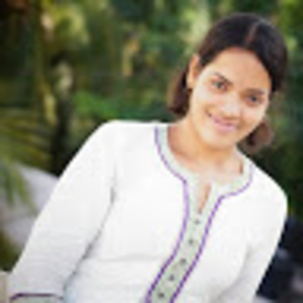 Meet your Posher, Komala